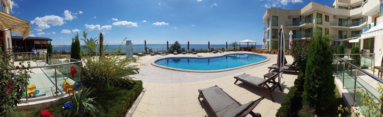 Aparthotel Golf Coast Kavarna Esterno foto